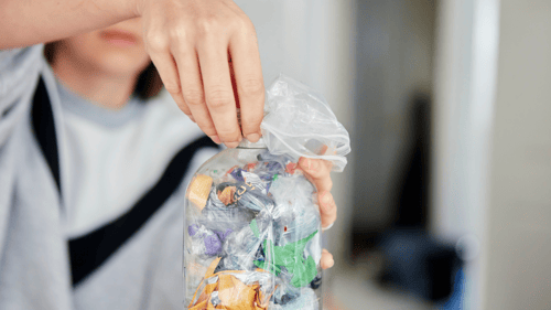 cómo reciclar botellas de plástico en casa