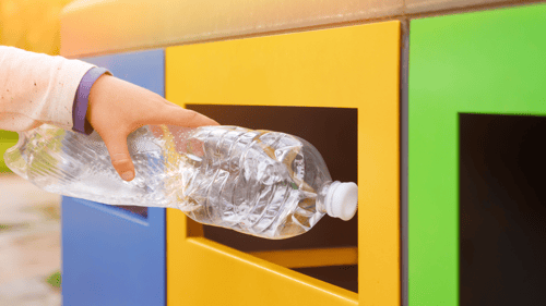cómo reciclar botellas de plástico en casa